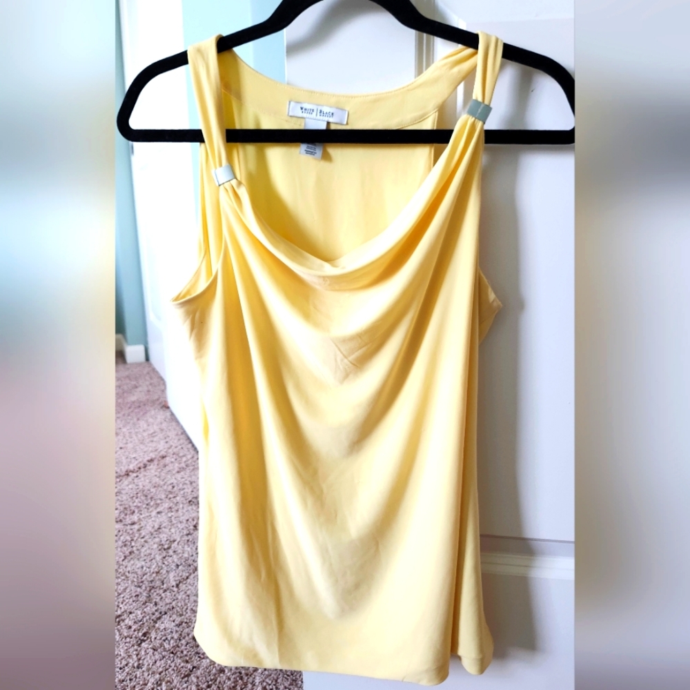 White house black market cute top
